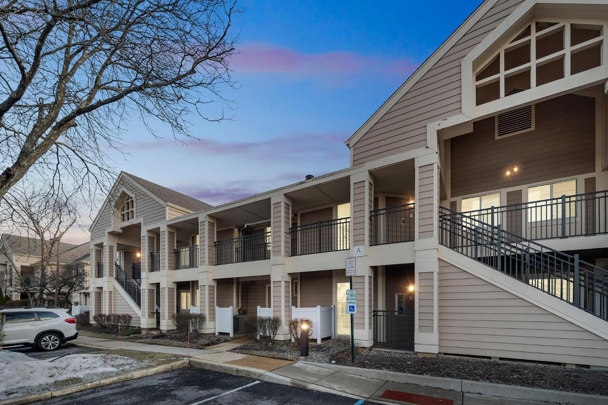 Avia Residences On Lincoln - Extended Stay Malvern Εξωτερικό φωτογραφία