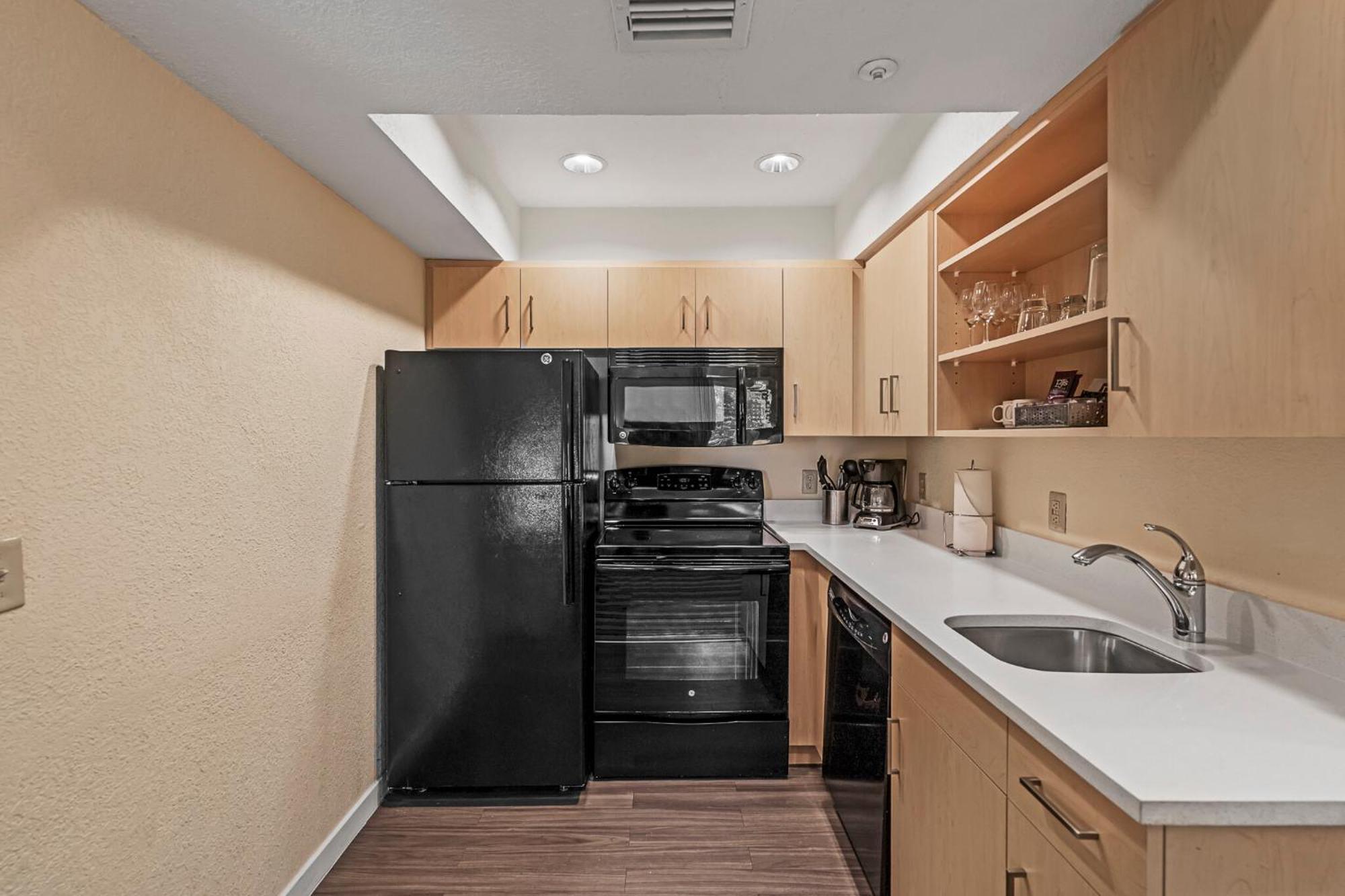 Avia Residences On Lincoln - Extended Stay Malvern Εξωτερικό φωτογραφία