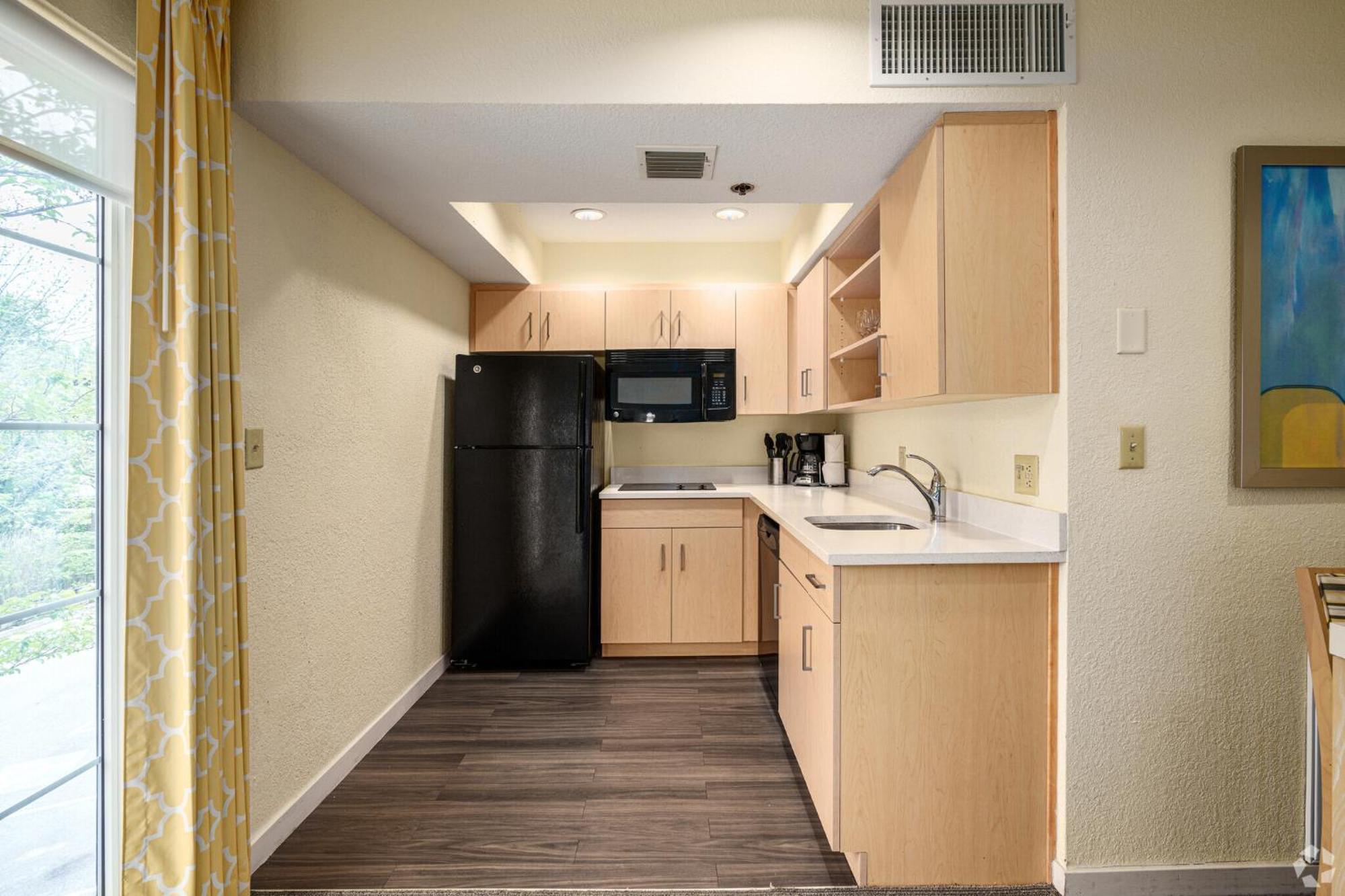 Avia Residences On Lincoln - Extended Stay Malvern Εξωτερικό φωτογραφία