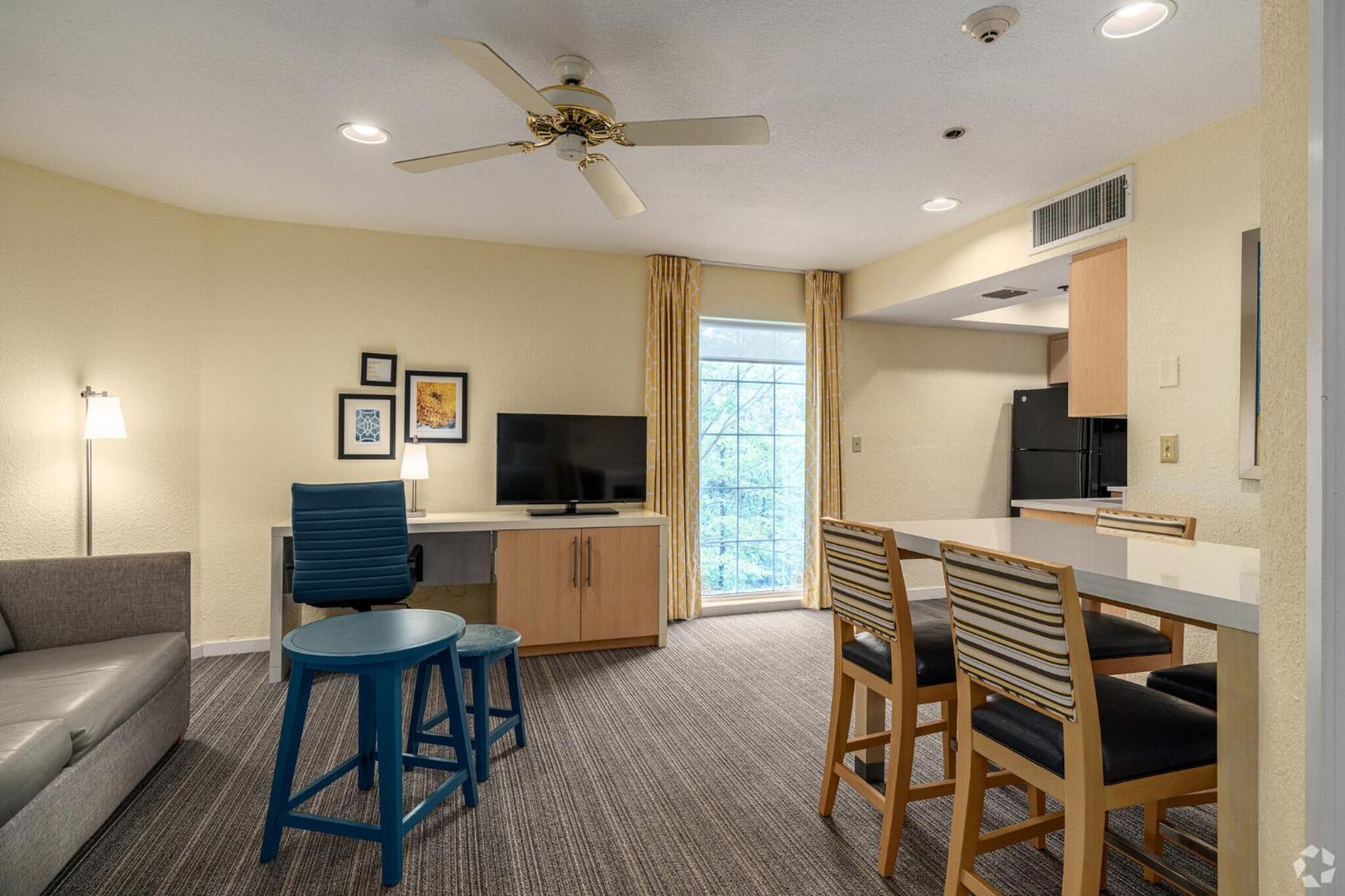 Avia Residences On Lincoln - Extended Stay Malvern Εξωτερικό φωτογραφία