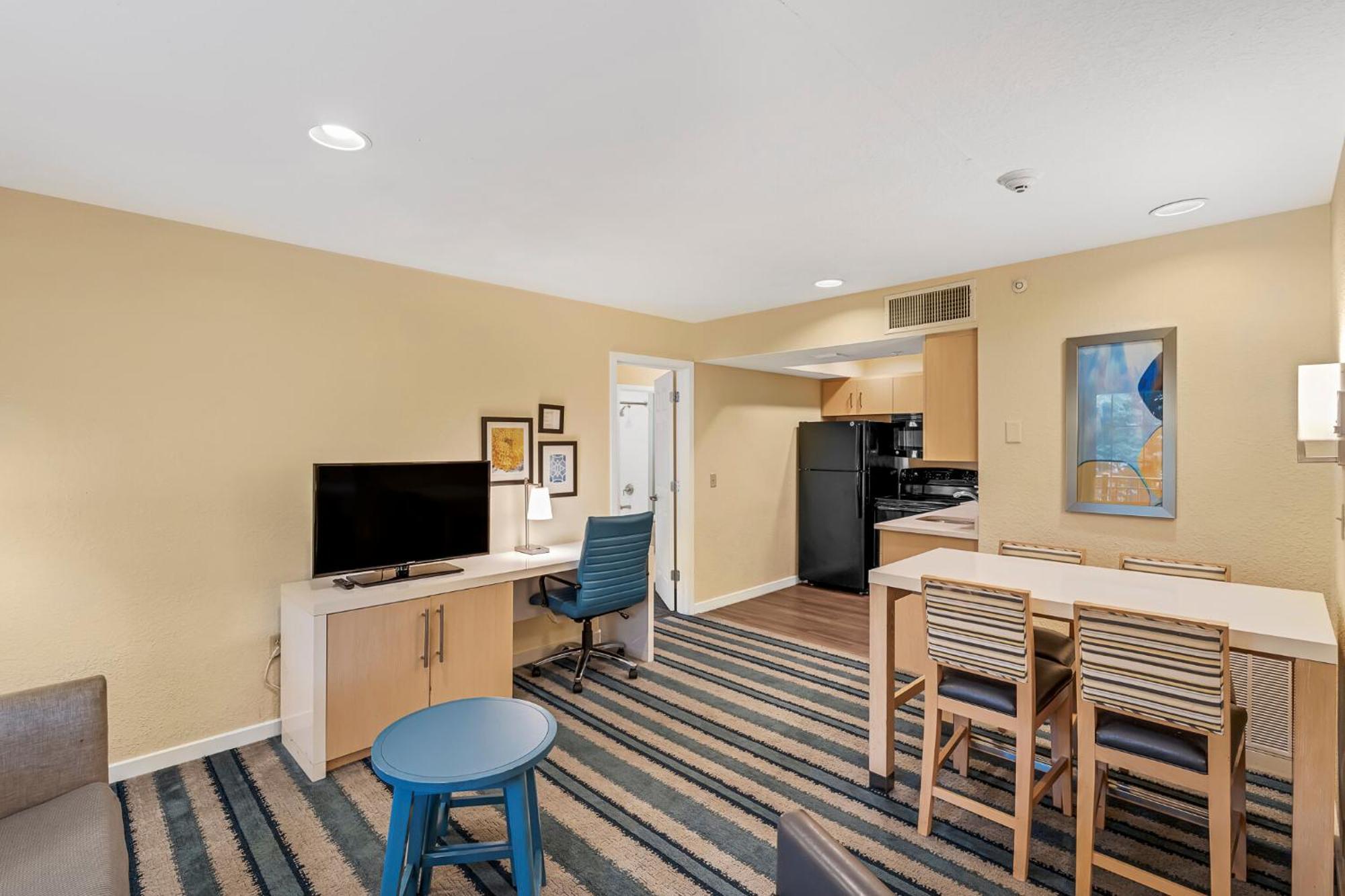 Avia Residences On Lincoln - Extended Stay Malvern Εξωτερικό φωτογραφία
