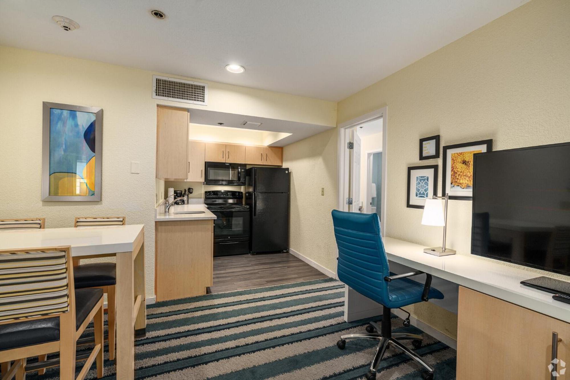 Avia Residences On Lincoln - Extended Stay Malvern Εξωτερικό φωτογραφία